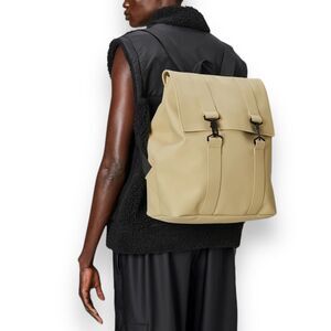 Rains Clasp Messenger Bag Mens Beige Backpack Waterproof Gorpcore Outdoors Khaki